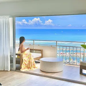 Panoramic Oceanview - Full Kitchen In Each Room, 2 Swimming Pools, Onsite Restaurants, Fireworks Every Friday Apartment Honolulu